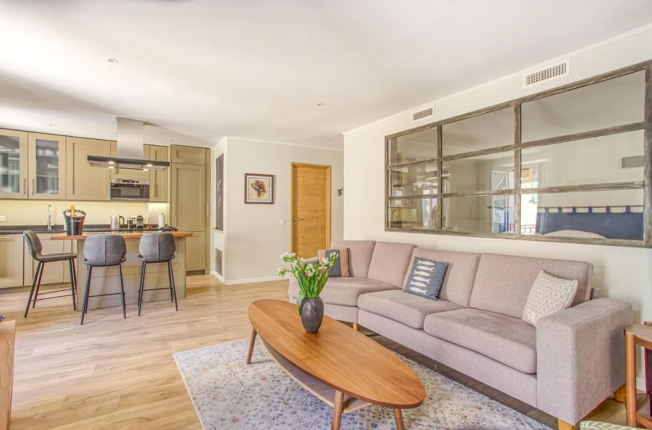 Style In Cannes-Beautiful Apt-5 Mins Stroll To Festival-Beach-Port Apartman 0*, Cannes