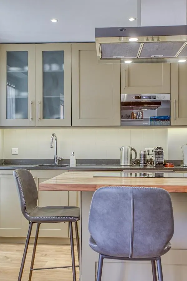 Apartment Style In Cannes-Beautiful Apt-5 Mins Stroll To Festival-Beach-Port
